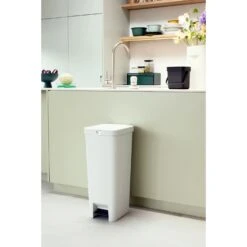 Brabantia StepUp Pedaalemmer 40 Liter Light Grey -Keukengerei Winkel 102 0009 3 1