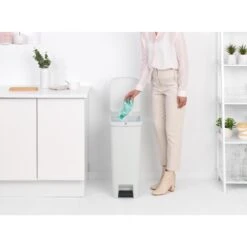 Brabantia StepUp Pedaalemmer 40 Liter Light Grey -Keukengerei Winkel 102 0009 6 1