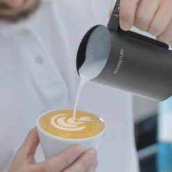 Inventum Melkopschuimer MK560B 150-300 Ml 500W Zwart 17 Inventum Melkopschuimer MK560B 150-300 Ml 500W Zwart -Keukengerei Winkel 210 5179 7 1 1