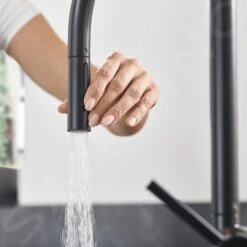 Hansgrohe M54 - Keukenkraan Talis Met Uittrekbare Sproeikop, Mat Zwart 72800670 -Keukengerei Winkel 5bd90c4a368c1d50301e10a6