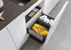 Blanco Select - Inbouw Afvalemmer, Met Scheidingswand, Inhoud 49 L 526208 -Keukengerei Winkel 859b567be05e2c2d7cb3c3a3