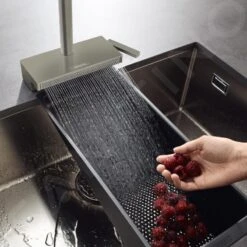 Hansgrohe M81 - Aquno Select Keukenkraan Met Uittrekbare Vuistdouche En Platte Douchestraal, SBox, RVS Look 73830800 -Keukengerei Winkel 918ef29c35661c511eab8a84